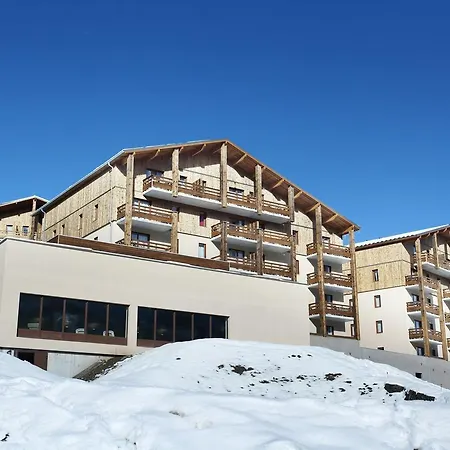 Apartahotel Résidence Odalys Le Village De Praroustan Pra Loup
